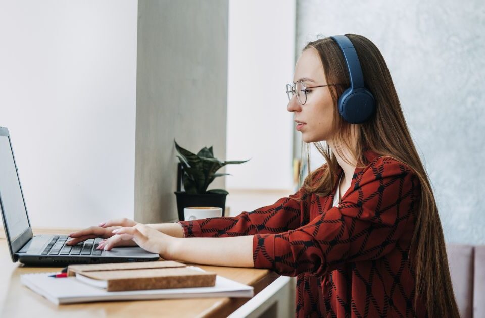 Why You Might Not Want to Have Passive Income as Your Only Source of Income