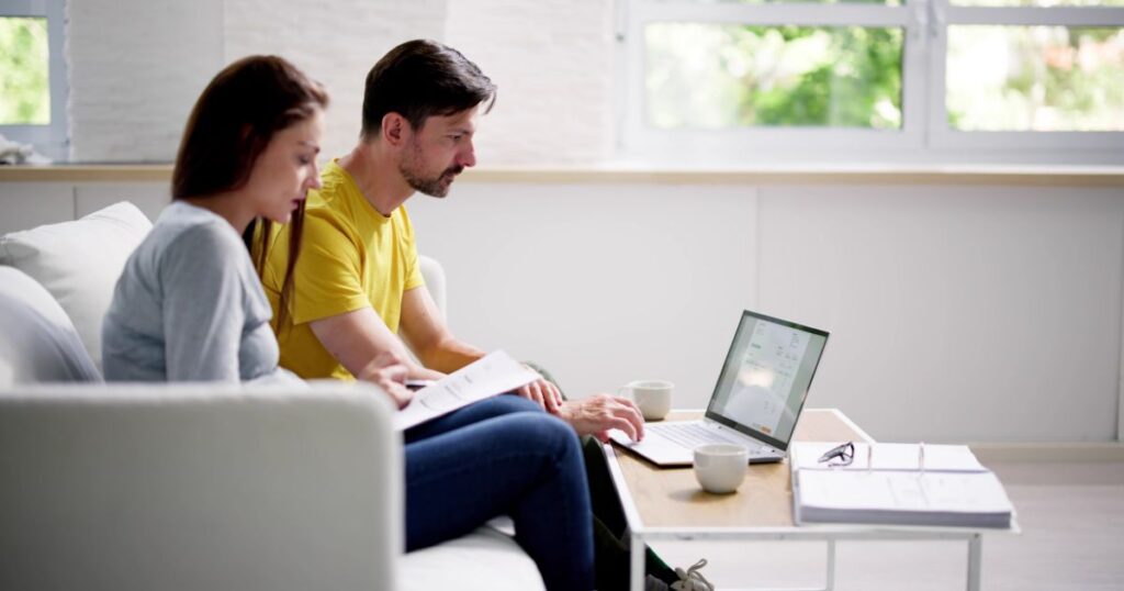 couple working on a shoestring budget